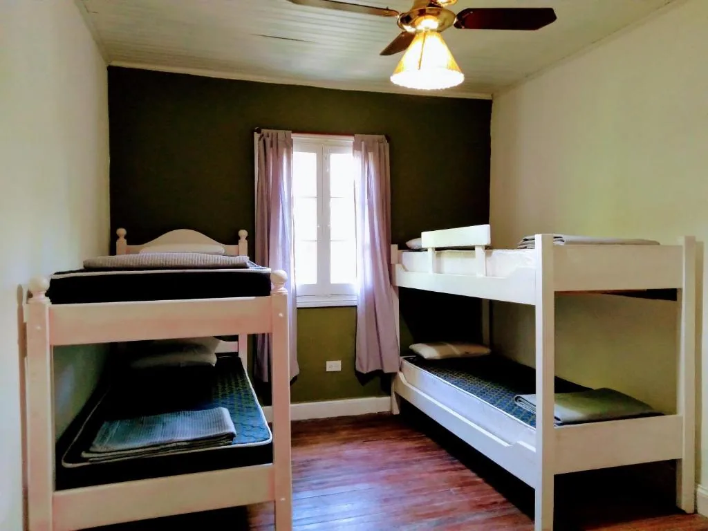 Segundo dormitorio con cuchetas